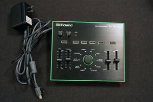 Roland AIRA VT-3 voice transformer