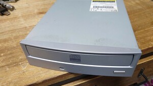 TEAC CD-RW ドライブ　CD-W58E ジャンク