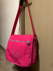 USED★ kipLing キプリング ヴィンテージ マッドハウス メッセンジャー バッグ、ピンク