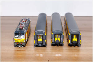 Ls models 18500S + ACME 52647 RegioJet 4両セット ACサウンド (Maerklin)