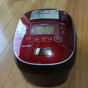 動作確認済み TOSHIBA 真空IH 炊飯器 RC-10VRL 東芝 5.5合炊き 鍛造かまど銅釜 IH 炊飯ジャー 赤 2017年製 中古現状品