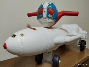 昭和レトロ 激レア！1970年代当時物タカトク 仮面ライダー 乗用ロケット ソフビ サンダーバード1号 マスコミ乗用シリーズ