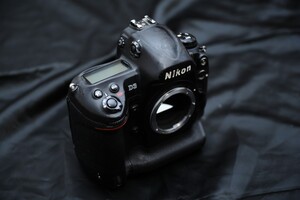 Nikon D3 ボディのみ 通電 記録 確認済み ジャンク扱い