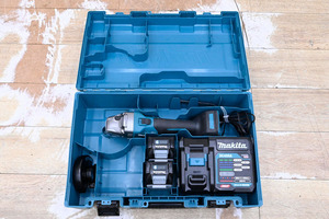 AQ01 美品 マキタ makita 40Vmax GA001GRDX 充電式ディスクグラインダ バッテリー2個 急速充電器