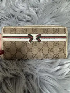 GUCCI GGキャンバス 長財布 リボン付き