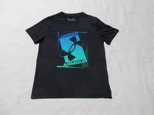 X-920★アンダーアーマー 1364227♪黒色/UA Tech Print Logo SS 半袖Tシャツ(YXL)★