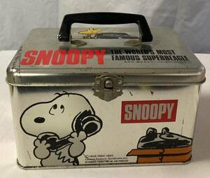 年代物：ビンテージもの：Snoopy (スヌーピー)ブリキ缶：小物入れ缶