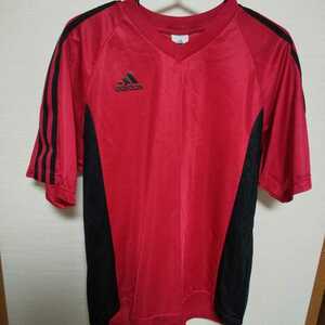 adidas ゲームシャツ？ 半袖 サッカー？ 背番号4 赤 黒 M 半袖Tシャツ スポーツ 半袖シャツ アディダス