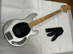 8008 MUSIC MAN ERNIE BALL STINGRAY ミュージックマン エレキベース