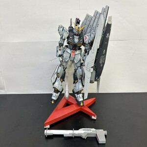 GUIK20017 ガンプラ 機動戦士ガンダム 逆襲のシャア MG MASTER GRADE 1/100 νガンダム Ver.Ka 塗装済み完成品 マスターグレード プラモ