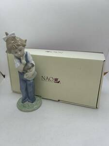 #7540 【美品】 LLADRO・NAO リヤドロ ナオ 静かにしてね 箱付き フィギュリン ブランド 陶器 磁器