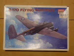 1/72 B-17D FLYING FORTRESS プラモデル