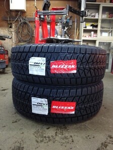 245/70R16　107Q　ブリヂストン　BLIZZAK　DM-V2　新品スタッドレス　２本　