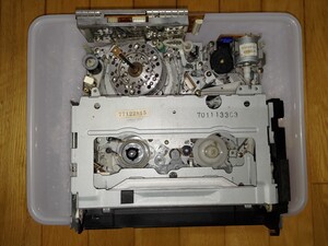 希少！　HITACHI VHS ビデオ　ヘッド＆カセットローディング　パーツ　ASSY 一式　部品取用途　ジャンク品　日立　マスタックス　MASTACS