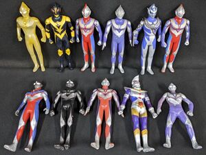 W828 【ウルトラマンソフビフィギュア11点まとめて】/80