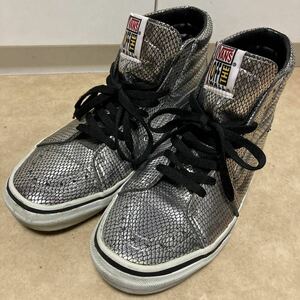 ☆ VANS SK8-HI レザー シルバー 26.0 V38SNAKE ハイカット スニーカー ヴァンズ バンズ スケートハイ スネーク オールドスクール ブラック