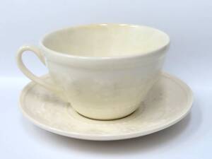 ♪♪68427　ウェッジウッド WEDGWOOD カップ＆ソーサー　Festivity Ivory 英国 食器 茶器♪♪