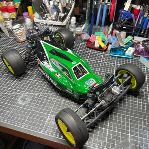 組み立て済み　未走行　アソシエイテッド　RC10 B7D 豪華オプション　パーツ付き　総額15万以上 バギー　ASSOCIATED