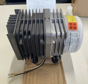 未使用品　日東　MEDO COMPRESSOR コンプレッサー 日東工器 リニアコンプレッサー AC0610 A1028-A1-0001 100V