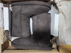 【新品】UGG Australia M　CLASSIC SHORT　5800 M CHOCO アグ　28㎝　US10