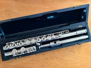 Altus Flute A1407（総銀製ソルダードモデル アルタスフルート）※参考動画あり