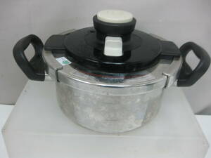 ★37）両手圧力鍋・T-fal ティファール　3.0L　IH対応　　箱、説明書なし　※使用感現状品■80