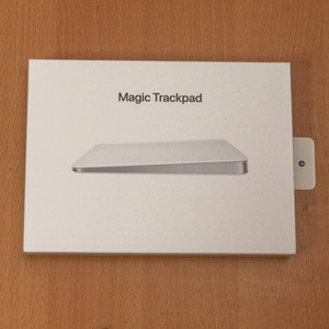 Magic Trackpad3 - ホワイト（Multi-Touch対応） MK2D3ZA/A　 A1535 ワイヤレス 充電式 現行品　Bluetooth接続トラックパッド
