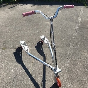 中古品 トレイク TRIKKE6 3CV TECHNOLOGY 三輪キックボード スティックボード 折りたたみ式