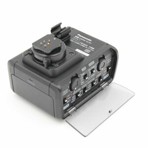 ★良品★ PANASONIC パナソニック DMW-XLR1 LUMIX XLRマイクロホンアダプター