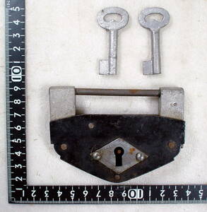 ちょい古の 鍵 錠前 カギ 　その15