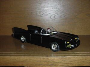 1/24 Jonny Lightning Batmobile