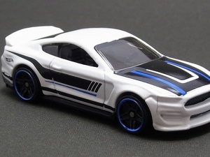 ★☆日曜夜☆未開封新品☆FORD SHELBY GT350R☆HOT WHEELS