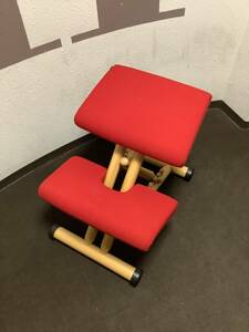 状態良好　良品　VARIER ヴァリエール ストッケ　マルチ　レッド　姿勢矯正　学習椅子　バランスチェア　北欧　ノルウェー　ウェグナー