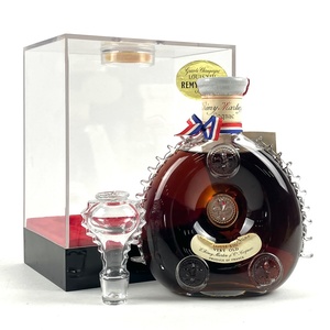 レミーマルタン REMY MARTIN ルイ13世 ベリーオールド バカラボトル 700ml ブランデー コニャック 【古酒】