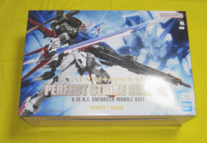 ★新品 ■ PG 1/60 GAT-105+AQM/YH1 パーフェクトストライクガンダム ■ 機動戦士ガンダムSEED ■ バンダイスピリッツ ★