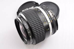 Nikon Ai-S NIKKOR 35mm F1.4　35/1:1.4　ニコン　AISニッコール　MFレンズ　#1512