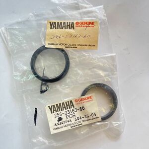 新品未使用 ヤマハ 純正 当時物 1970年式 XS1 XS650 2点セット ヘッドライトステーパッキン 256-23163-60 *1342