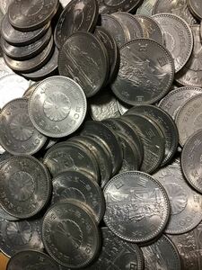 昭和天皇御在位50年記念100円白銅貨　　概ね美品　100枚！大人買い！