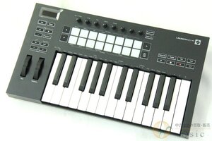 [極美品] Novation Launchkey 25 MK3 直感的で完全に統合されたMIDIキーボードコントローラー [MLD70]【神戸店在庫】