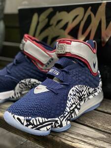 正規品 【us9.5】 NIKE ナイキ LEBRON XVII レブロンジェームズ GRAFFITI REMIX グラフィティ リミックス ミッドナイトネイビー NBA 27.5cm