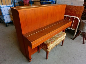 2もAS 引取限定！ 愛知県 アップライトピアノ ヤマハ YAMAHA W2686046 木製 椅子付 鍵盤 鍵盤楽器