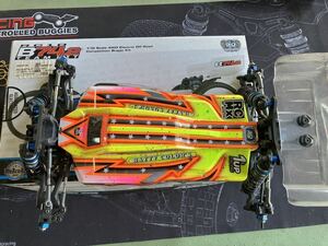 アソシエイテッド B74.2 TEAM KIT 中古品