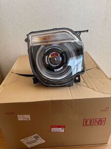 ホンダ　N-WGN JH3/JH4 右ヘッドライト LED stanley w4834 美品！