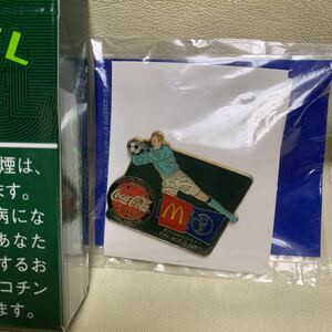 コカコーラ　マクドナルド［2002年サッカーワールドカップ記念ピンバッチ］非売品［未開封コレクション保管品・現状現品渡し］