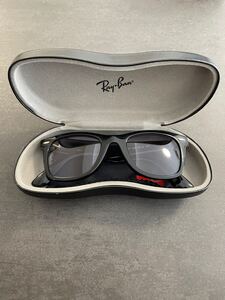 Ray-Ban WAYFARER グレーレンズ