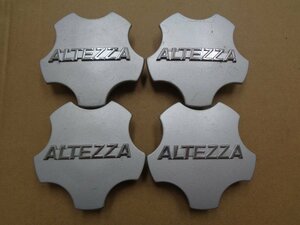 【送料込み】　(No.701) トヨタ　ALTEZZA　純正 センターキャップ　４枚セット　　アルテッツァ