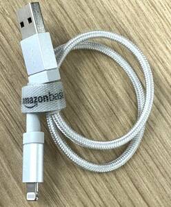 訳あり●Amazonベーシック USB-A to lightning ライトニングケーブル ナイロン編組 USB MFi認証済 iPhone充電ケーブル シルバー 0.3m