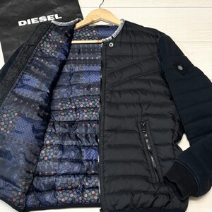 DIESEL 裏地花柄 ペイズリー 袖切替 異素材 ダウンジャケット ブルゾン ノーカラー デニム パイピング ロゴ ワッペン ディーゼル XL相当