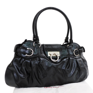 1円 ■ 美品 フェラガモ ハンドバッグ ブラック系 エナメル 大きめ AB-21 5370 Salvatore Ferragamo ■E.Bgos.oR-17