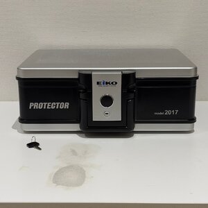 【AMT4980】EIKO エーコー PROTECTOR 耐火 防水 金庫 2017年モデル 手提げ金庫 保管庫 セーフティ 鍵付き 持ち運び プロテクターバッグ